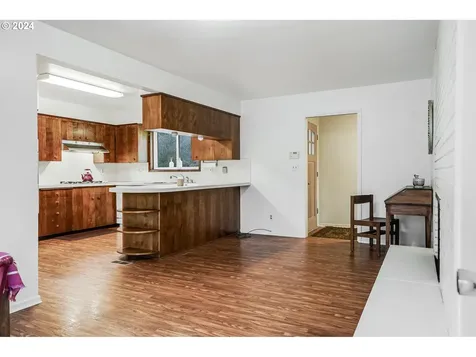 125 Cherry Street Silverton OR 97381
