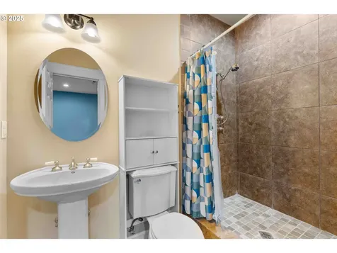2605 NW 127th Street Vancouver WA 98685