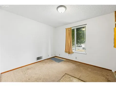 1304 Ne 122nd Avenue Vancouver WA 98684