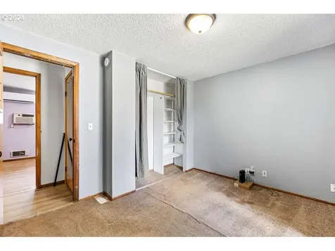 1304 Ne 122nd Avenue Vancouver WA 98684