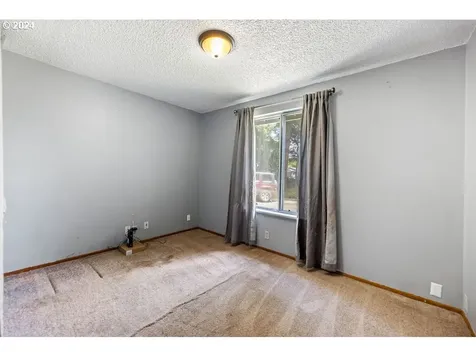 1304 Ne 122nd Avenue Vancouver WA 98684