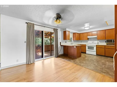 1304 Ne 122nd Avenue Vancouver WA 98684