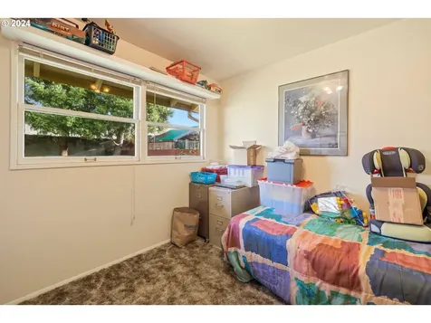 308 NE 117th Avenue Portland OR 97220