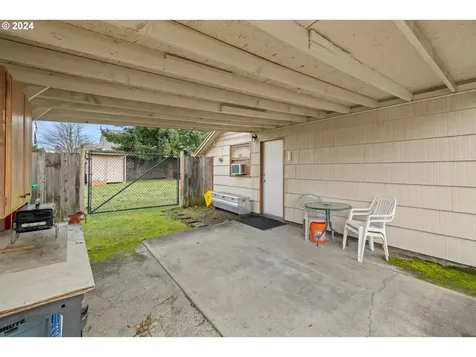 308 NE 117th Avenue Portland OR 97220