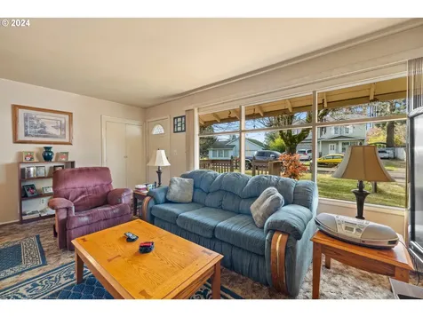308 NE 117th Avenue Portland OR 97220