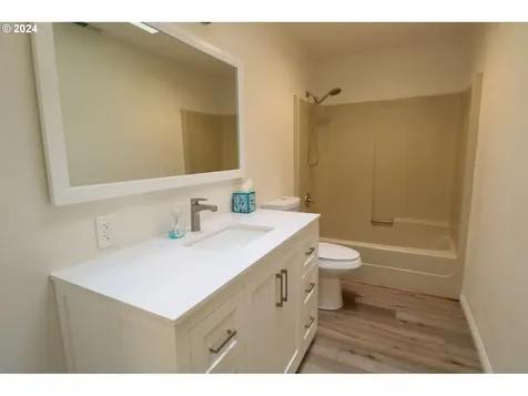 2659 Ash Street North Bend OR 97459