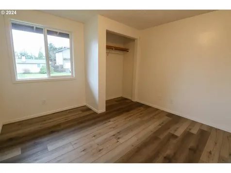 2659 Ash Street North Bend OR 97459
