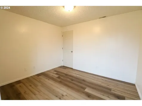 2659 Ash Street North Bend OR 97459