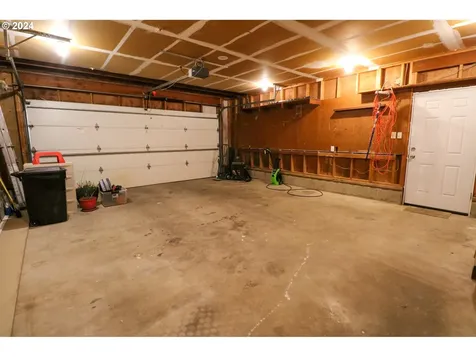 2659 Ash Street North Bend OR 97459
