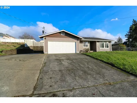 2659 Ash Street North Bend OR 97459