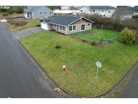 2659 Ash Street North Bend OR 97459