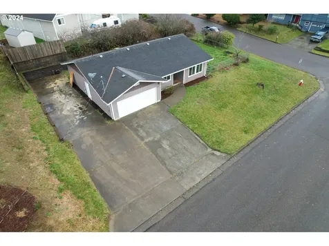 2659 Ash Street North Bend OR 97459