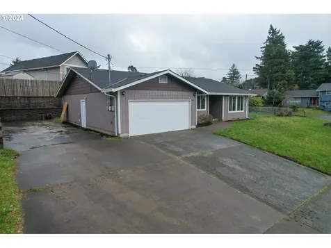 2659 Ash Street North Bend OR 97459