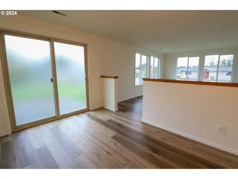 2659 Ash Street North Bend OR 97459