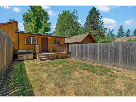 162 NW Dennis Avenue Hillsboro OR 97124