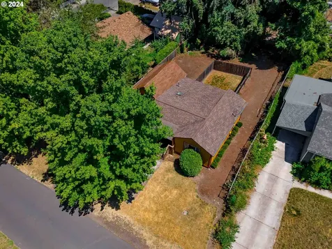 162 NW Dennis Avenue Hillsboro OR 97124