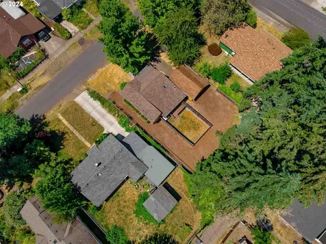 162 NW Dennis Avenue Hillsboro OR 97124
