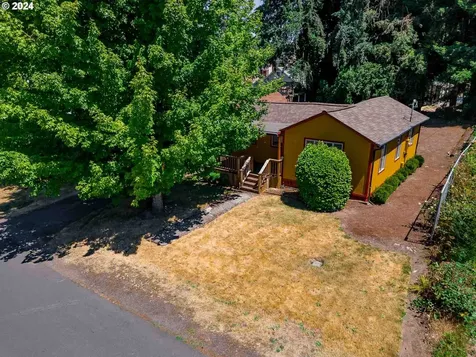 162 NW Dennis Avenue Hillsboro OR 97124