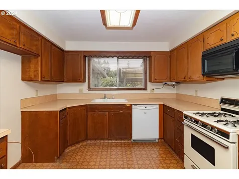 2560 Independence Highway Independence OR 97351
