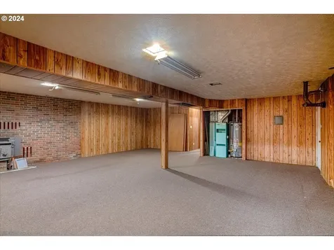 2560 Independence Highway Independence OR 97351