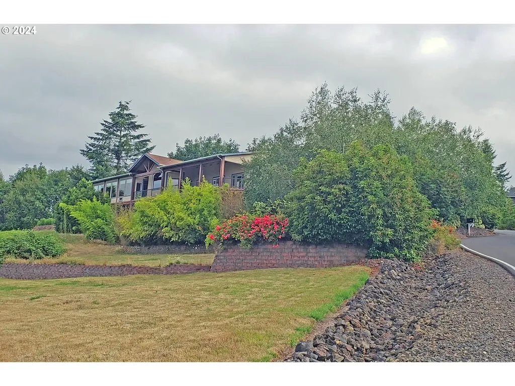 461 Varsity Road Kalama WA 98625