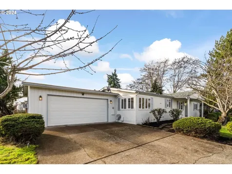 985 Nw Arrowood Drive Mcminnville OR 97128