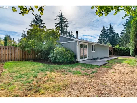 633 NE 160th Avenue Portland OR 97230