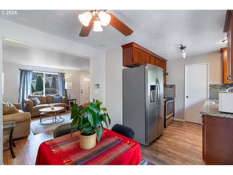 633 NE 160th Avenue Portland OR 97230