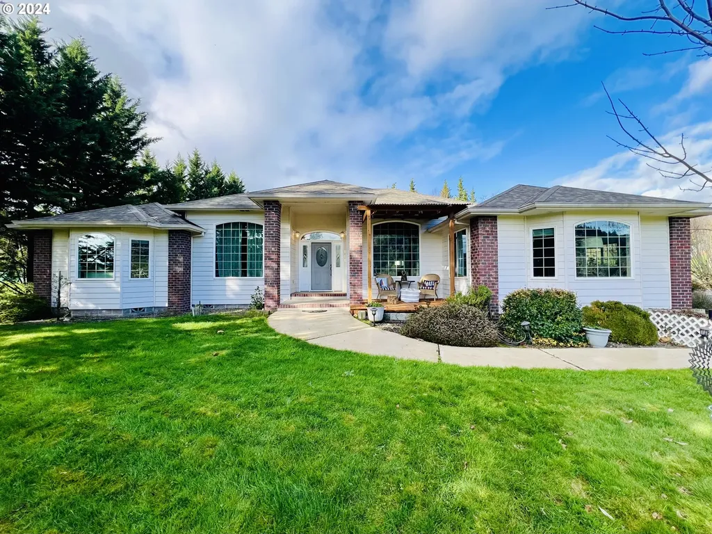 101 Stengar Lane Roseburg OR 97471