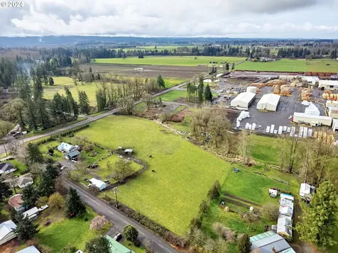 15740 S Macksburg Road Molalla OR 97038