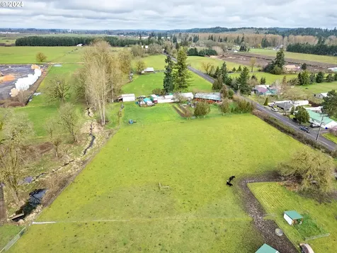 15740 S Macksburg Road Molalla OR 97038