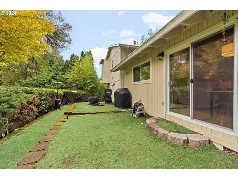 5002 SW Julia Court Portland OR 97221