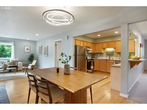 1175 SW Florida Street Portland OR 97219