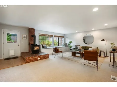1175 SW Florida Street Portland OR 97219