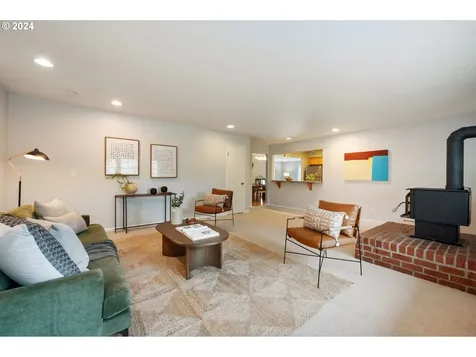 1175 SW Florida Street Portland OR 97219