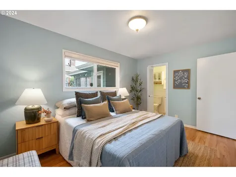 1175 SW Florida Street Portland OR 97219