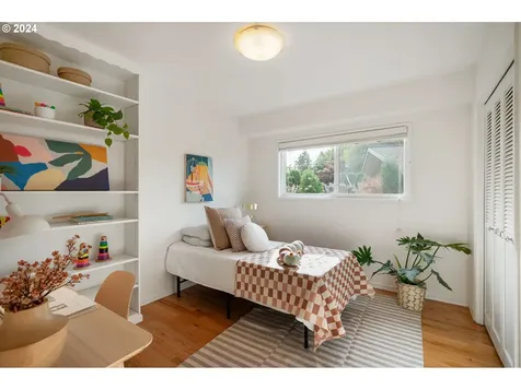 1175 SW Florida Street Portland OR 97219