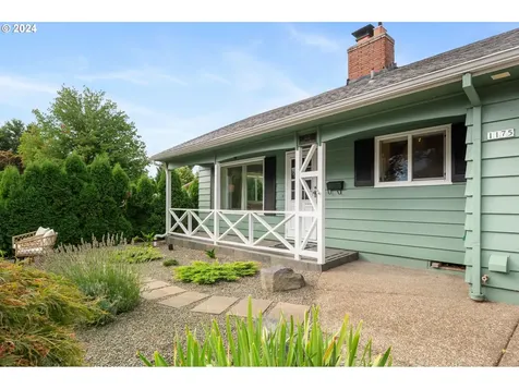 1175 SW Florida Street Portland OR 97219