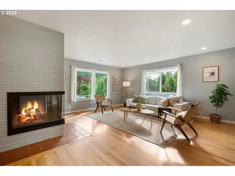 1175 SW Florida Street Portland OR 97219
