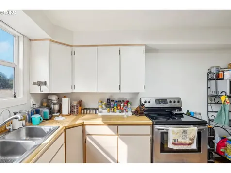 1931 SE Noble Lane Mcminnville OR 97128