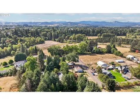 1931 SE Noble Lane Mcminnville OR 97128