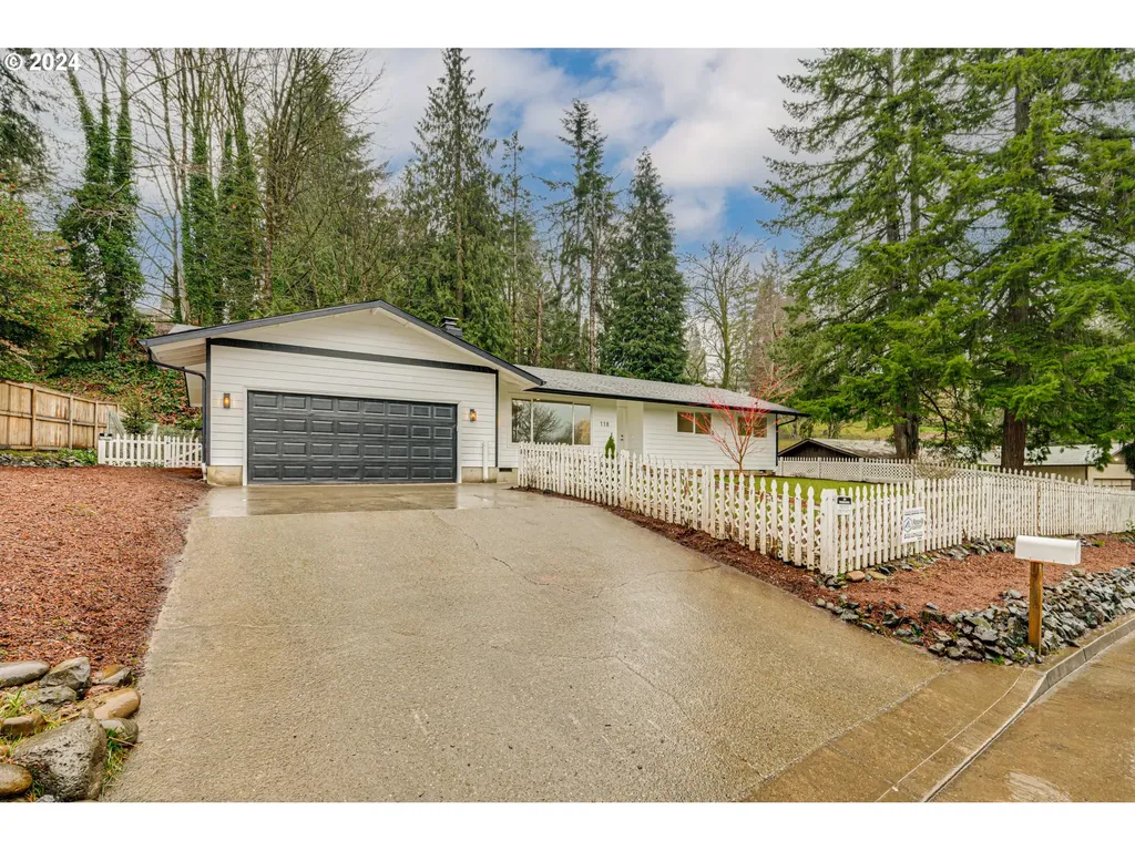 118 W Canyon View Drive Longview WA 98632