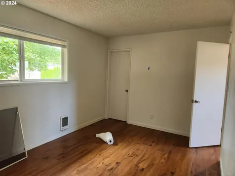 202 Ventura Drive Kelso WA 98626