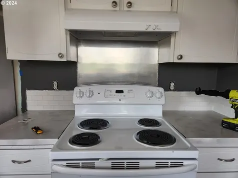 202 Ventura Drive Kelso WA 98626