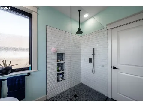1277 S 7th Circle Ridgefield WA 98642