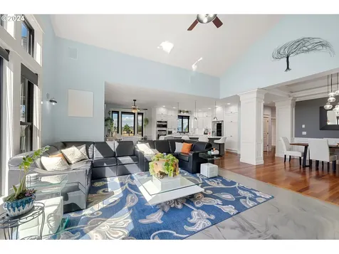 1277 S 7th Circle Ridgefield WA 98642