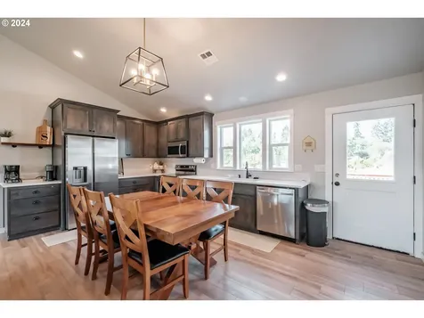 1224 49th Avenue Sweet Home OR 97386