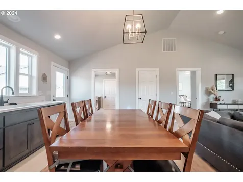 1224 49th Avenue Sweet Home OR 97386