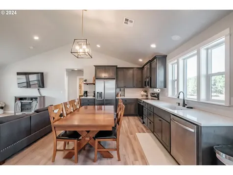 1224 49th Avenue Sweet Home OR 97386