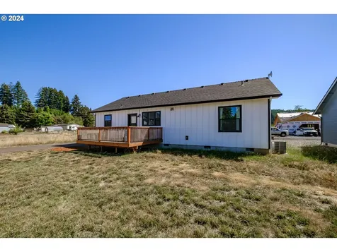 1224 49th Avenue Sweet Home OR 97386